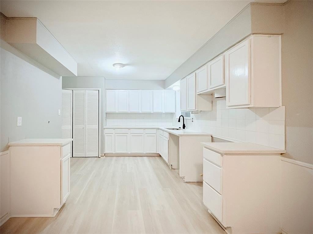 1511 Laurel Ln - Photo 5 of 14