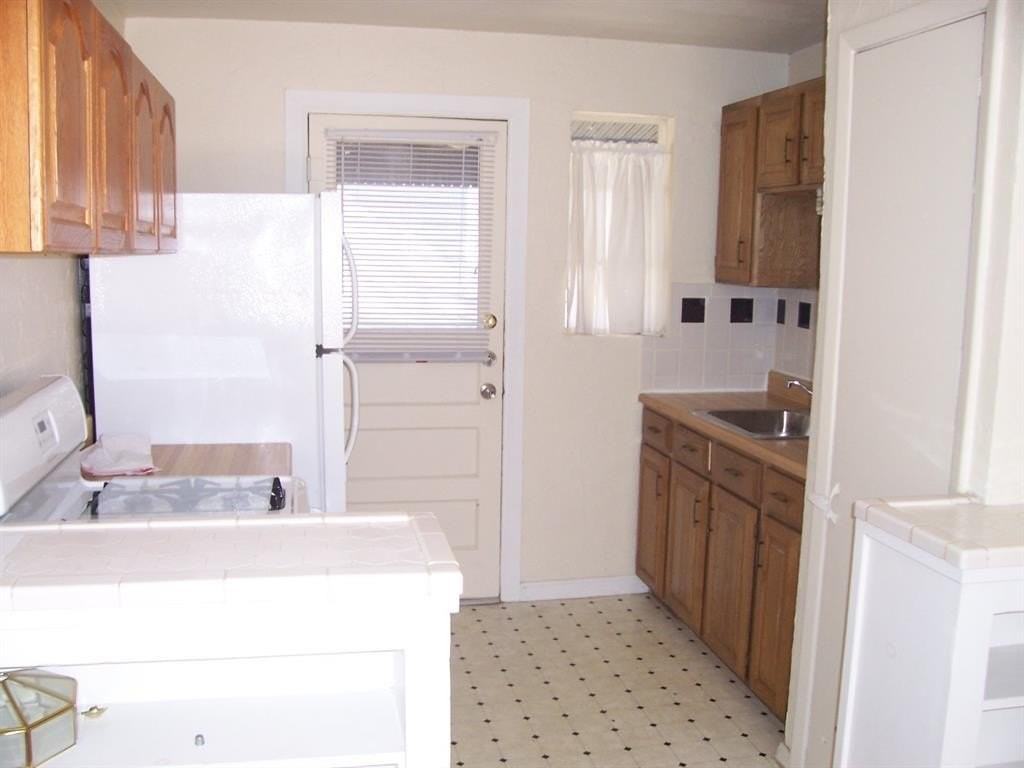 5953 Lewis St - Photo 7 of 7