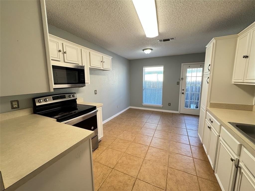 6108 Seese Dr - Photo 7 of 20