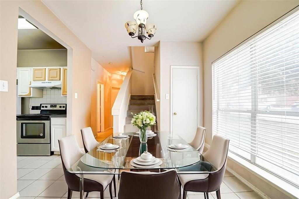 3946 Brandon Park Dr - Photo 2 of 24