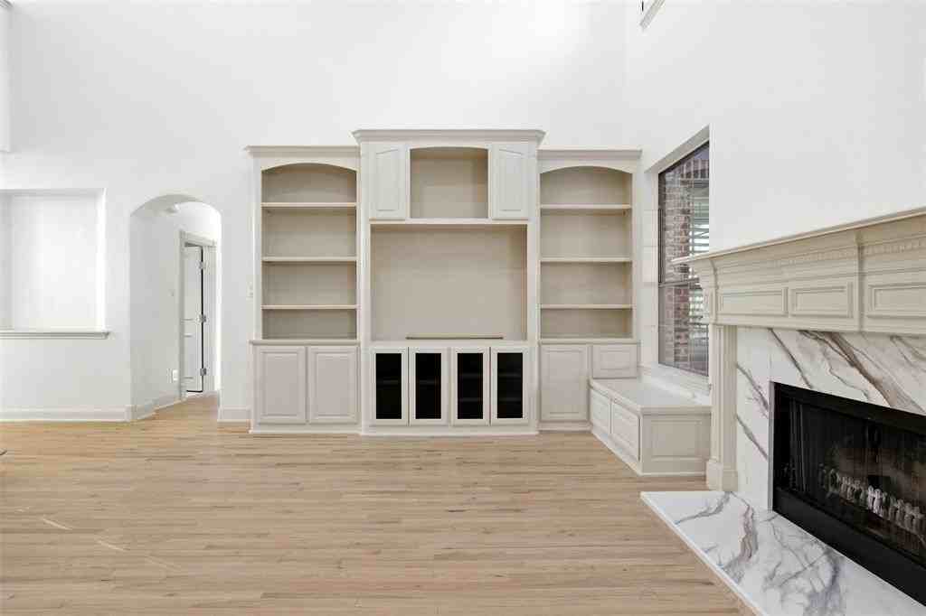 1010 Deer Hollow Blvd - Photo 7 of 38