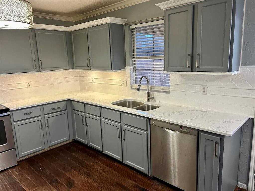 2752 Peach Dr - Photo 4 of 21