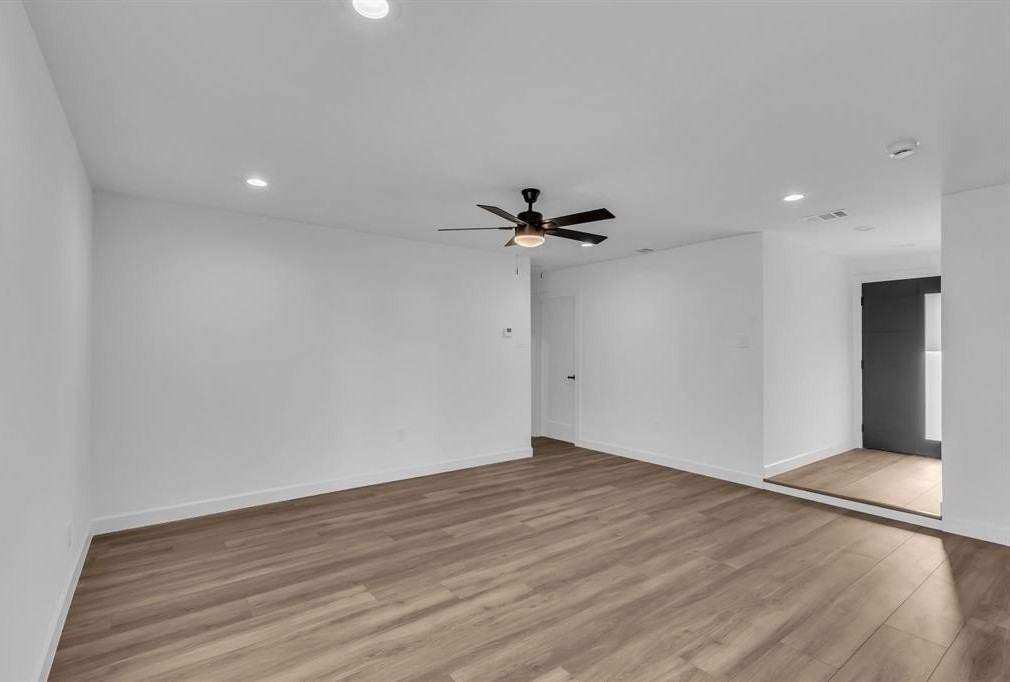 817 Northshore Dr - Photo 5 of 25