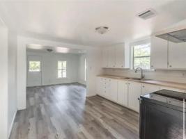 featured image of 1220 N Rusk St