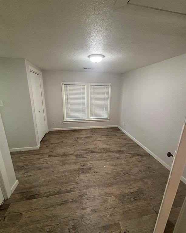 1220 N Rusk St - Photo 5 of 5