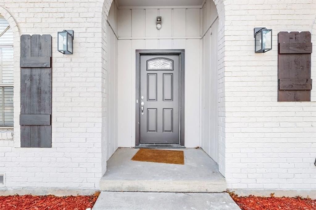 4620 E University Dr - Photo 4 of 40