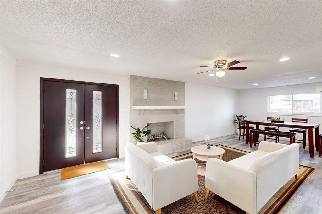 4620 E University Dr - Photo 5 of 40