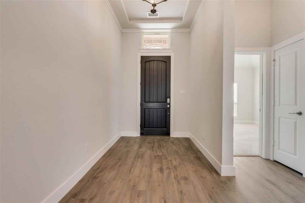 6257 White Creek Dr - Photo 2 of 30