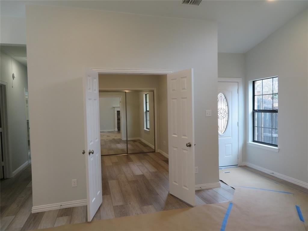 2709 Stratford Ct - Photo 7 of 20