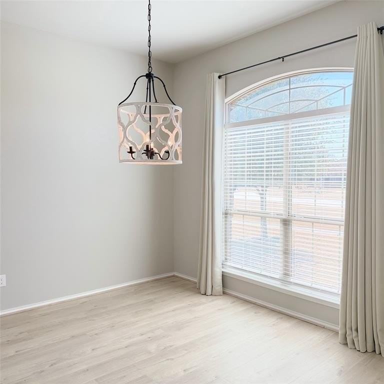 312 Portland Ct - Photo 4 of 28