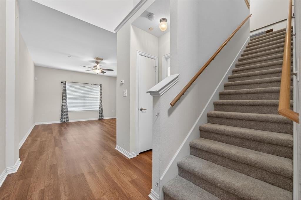 7228 Mediterranean Dr - Photo 4 of 25