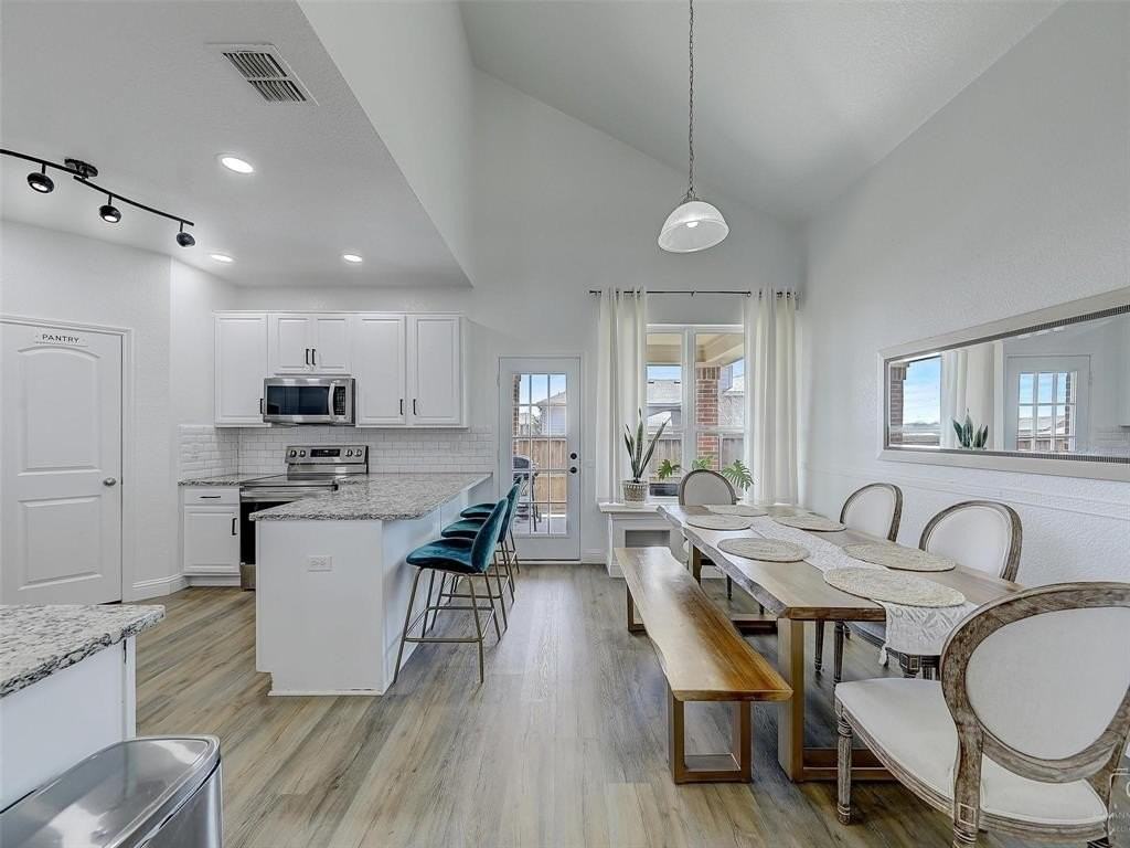 6324 Maritime St - Photo 6 of 25