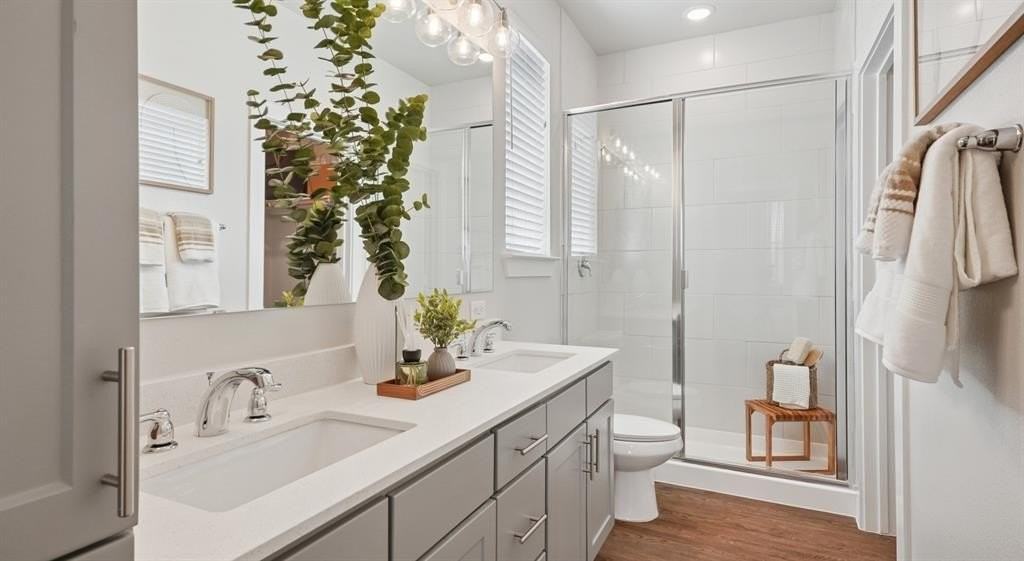 5901 Blue Sapphire Ave - Photo 4 of 27