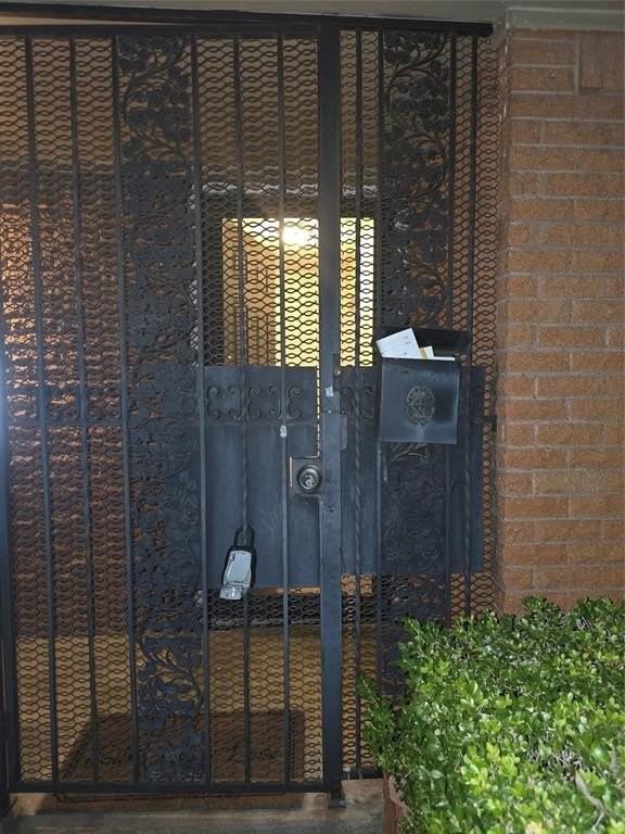 648 Penguin Dr - Photo 4 of 34