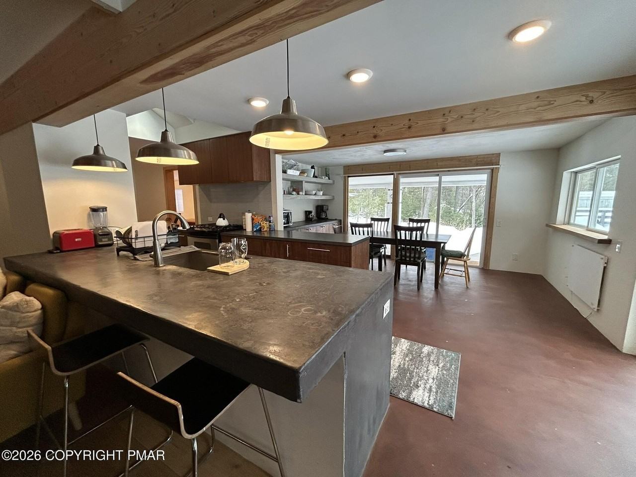 1113 Bush Rd - Photo 6 of 31