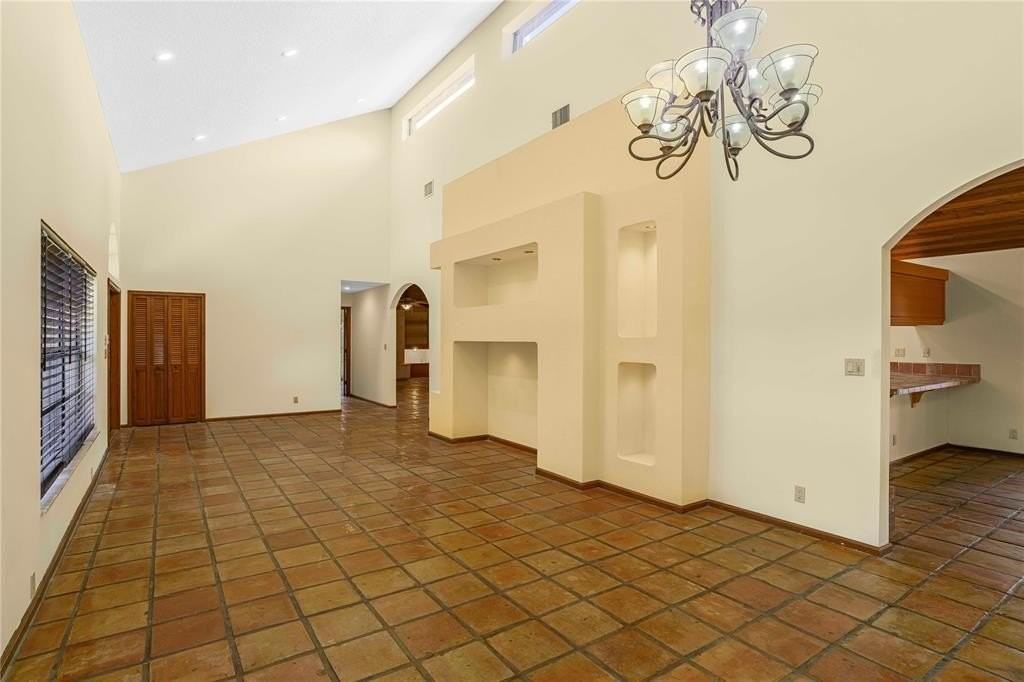 1721 Nw 96th Ave - Photo 6 of 50