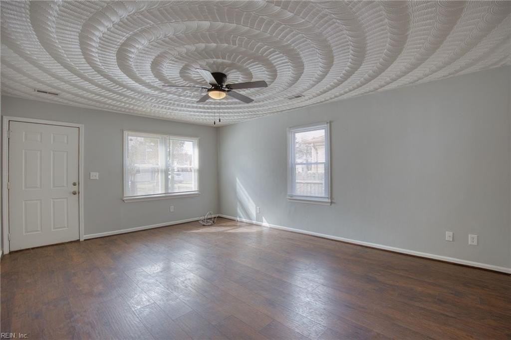 2902 Princeton Ave #A - Photo 3 of 25