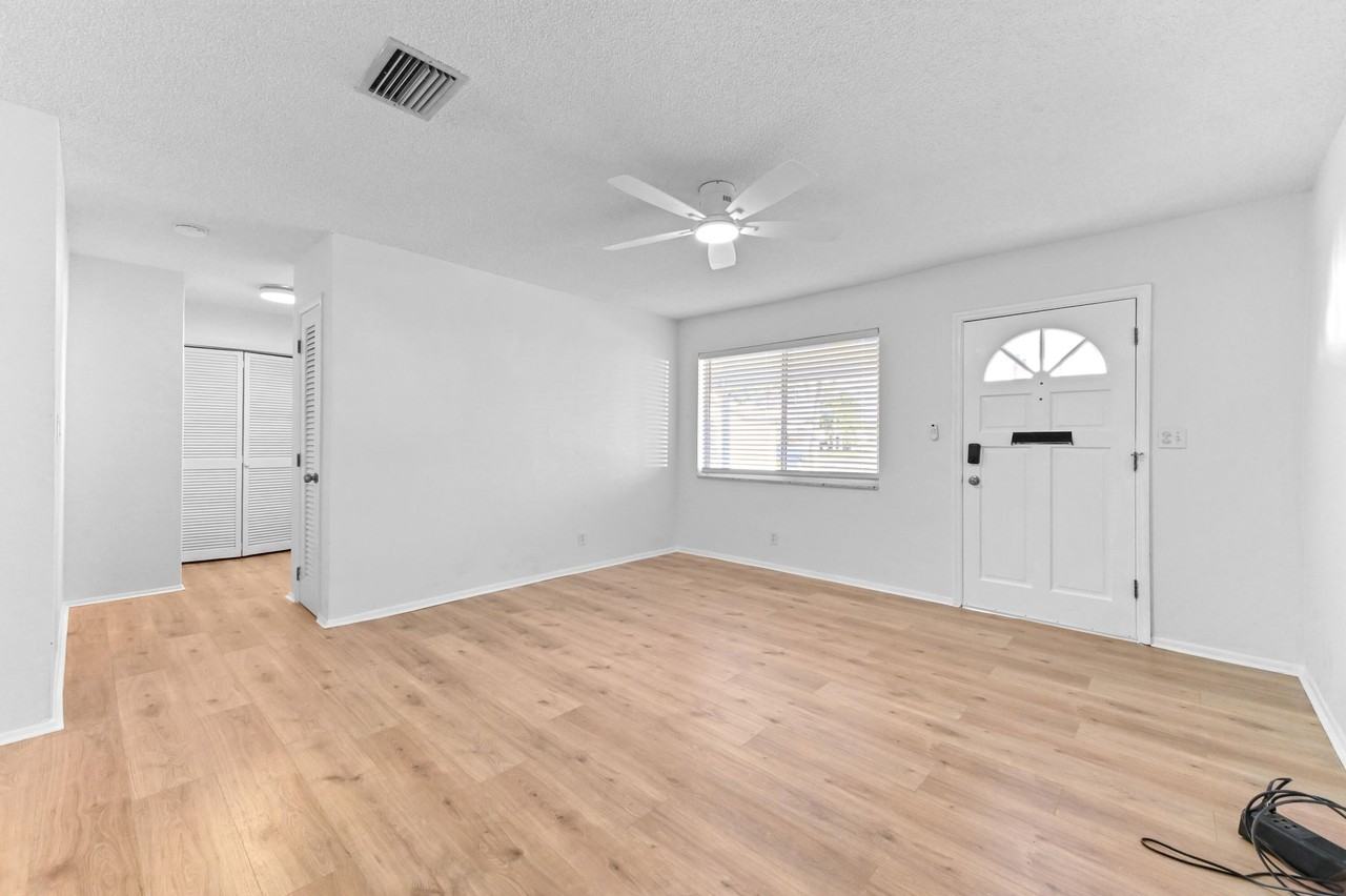 3051 Nw 2nd Ave - Photo 7 of 30