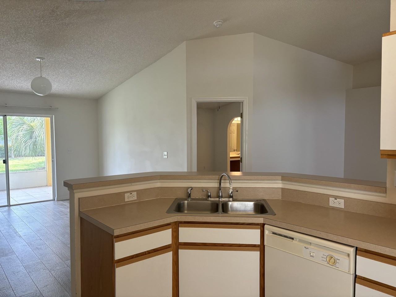 1776 Vista Lake Cir - Photo 4 of 25