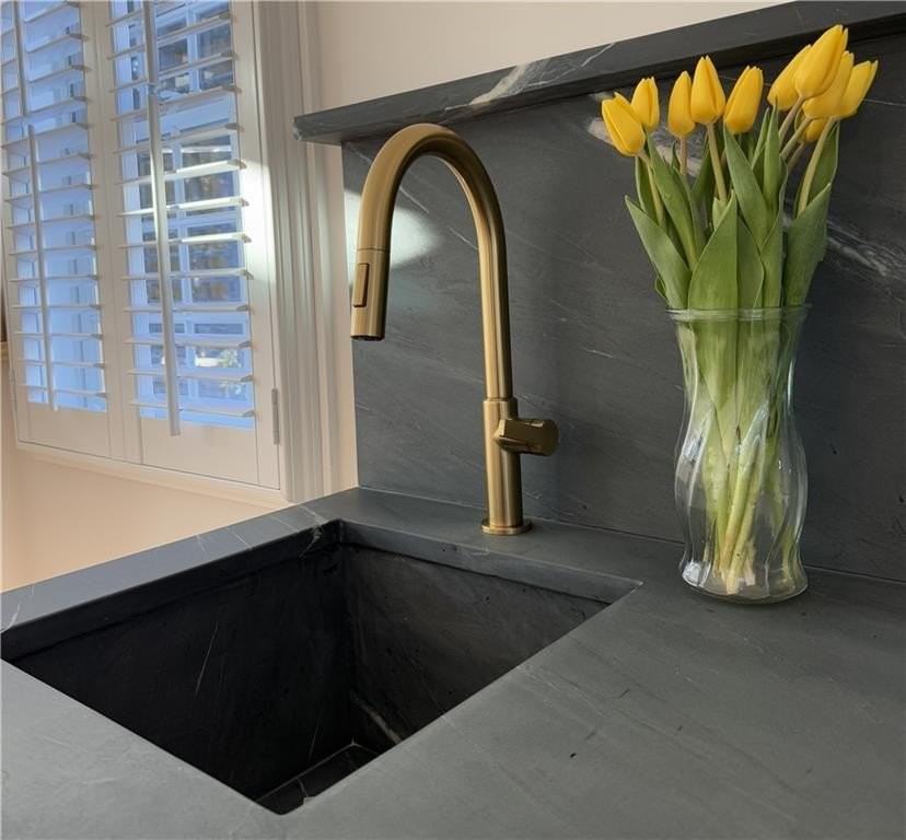 4 Cliff Ave Unit 2 #2 - Photo 7 of 15