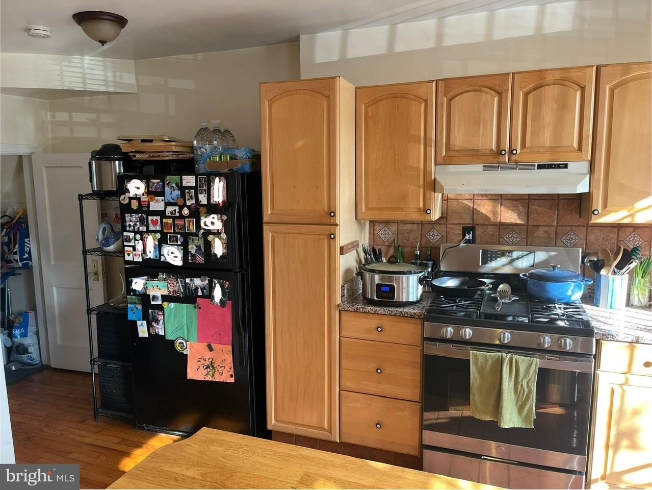 717 Kearny St Ne - Photo 7 of 27