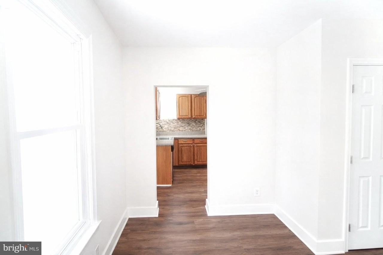 2607 Hamlin St Ne - Photo 6 of 19