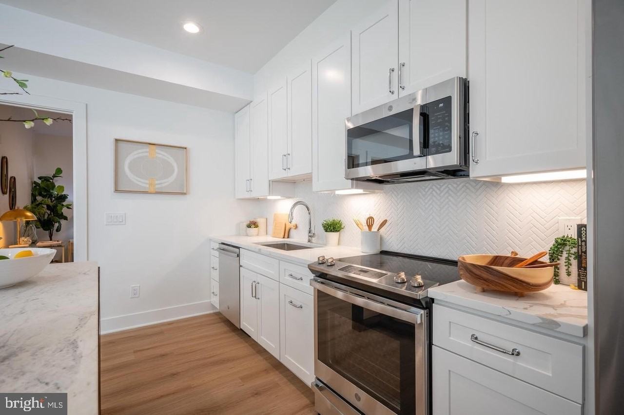 1228 Brentwood Rd Ne Unit 1 #001 - Photo 7 of 21