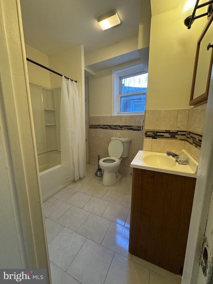 1224 N Gilmor St - Photo 7 of 8