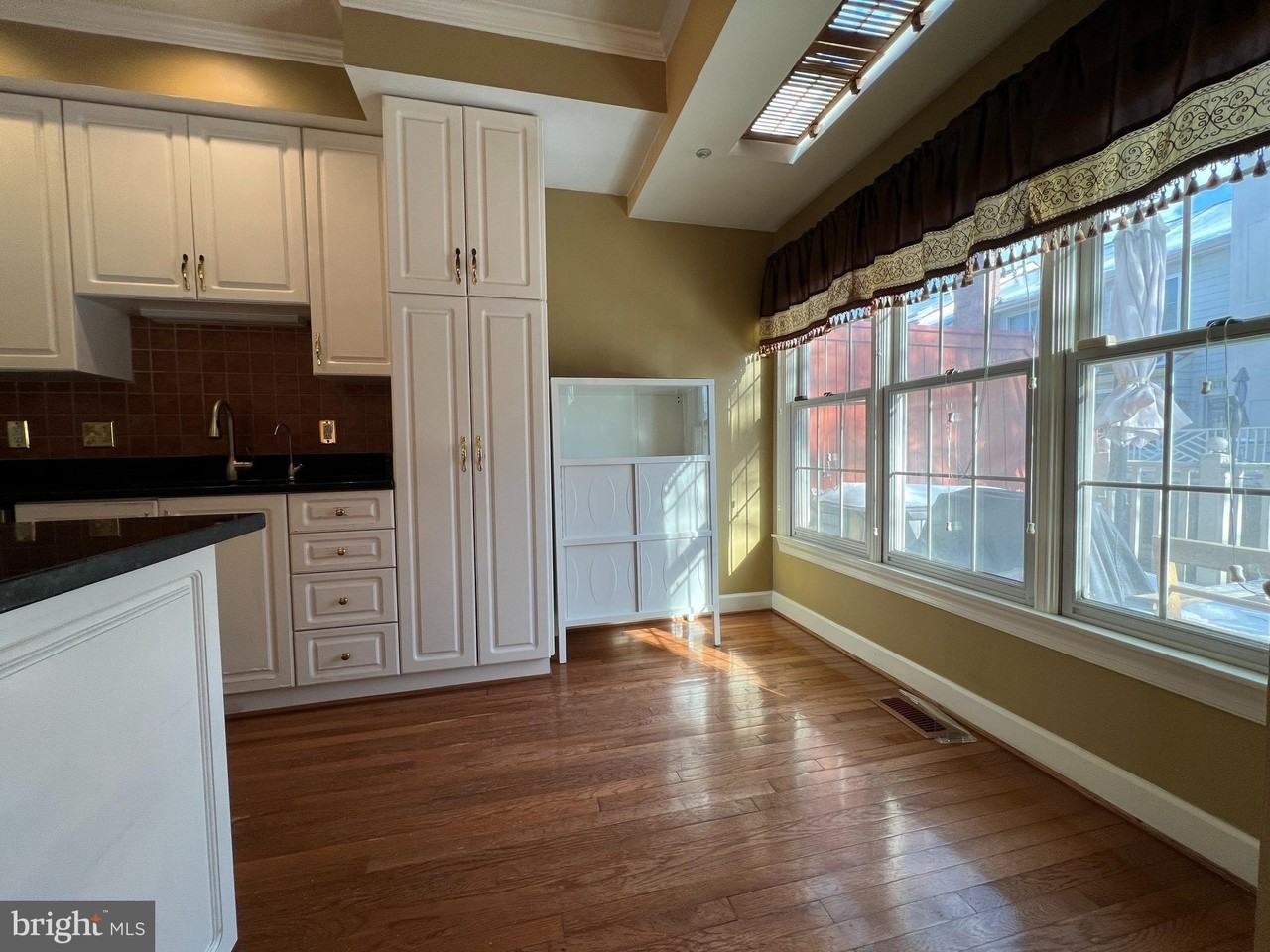 201 Blaze Climber Way - Photo 7 of 42