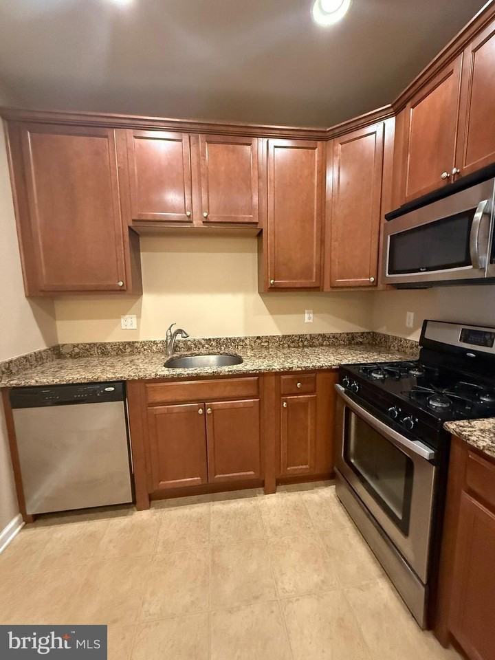 224 Breeders Cup Dr - Photo 7 of 29