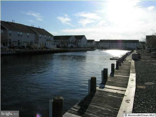 29 Blue Heron Ln - Photo 2 of 20