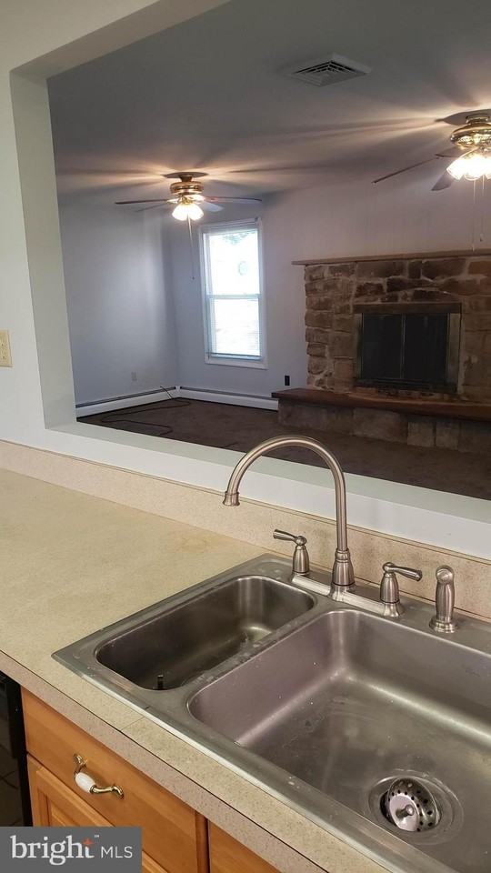 212 Allendale Dr - Photo 3 of 24