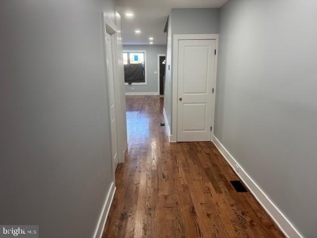 916 Fulton St - Photo 5 of 12