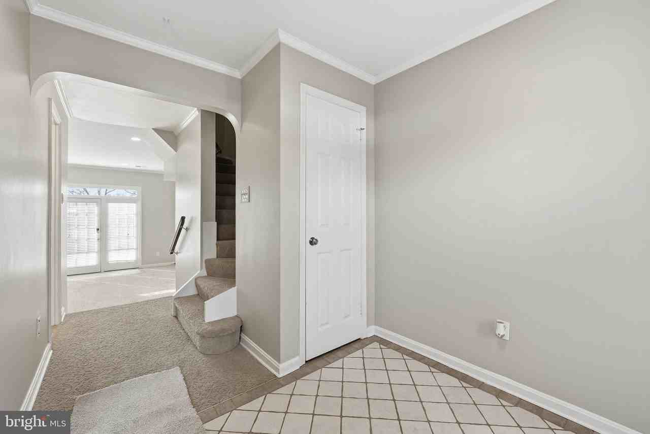 6701 Washington Blvd Unit E #E - Photo 4 of 36