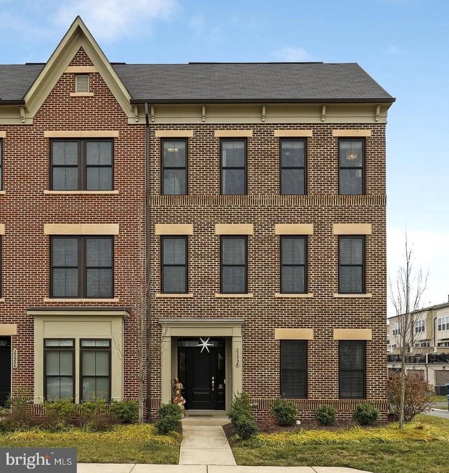 23558 Ashwood Moss Ter - Photo 2 of 50