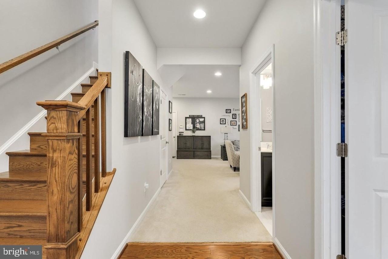 23558 Ashwood Moss Ter - Photo 4 of 50