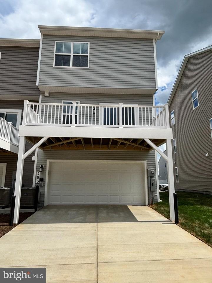 293 Mineral Springs Rd - Photo 2 of 26