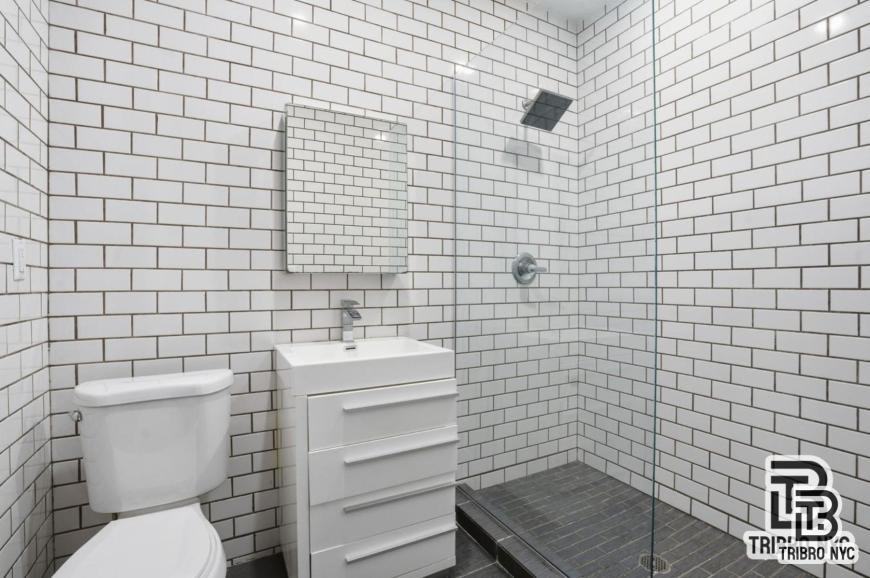 51 Monroe St - Photo 5 of 5