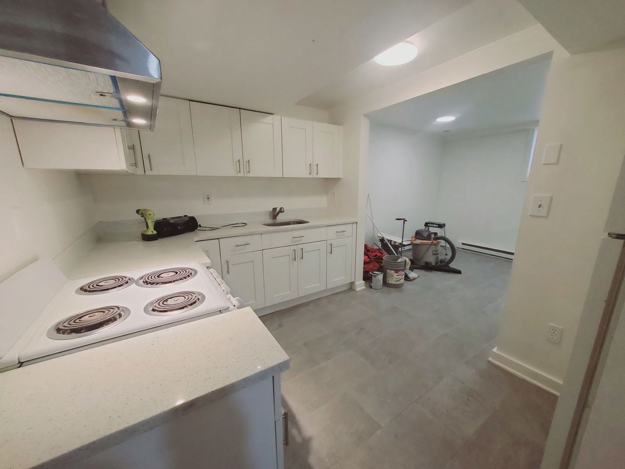 47 Lindale St #B - Photo 3 of 8