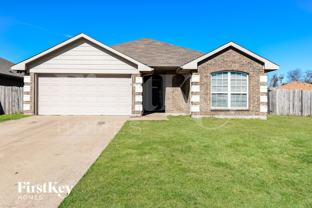 1827 Willowbrook Dr - Photo 1 of 1