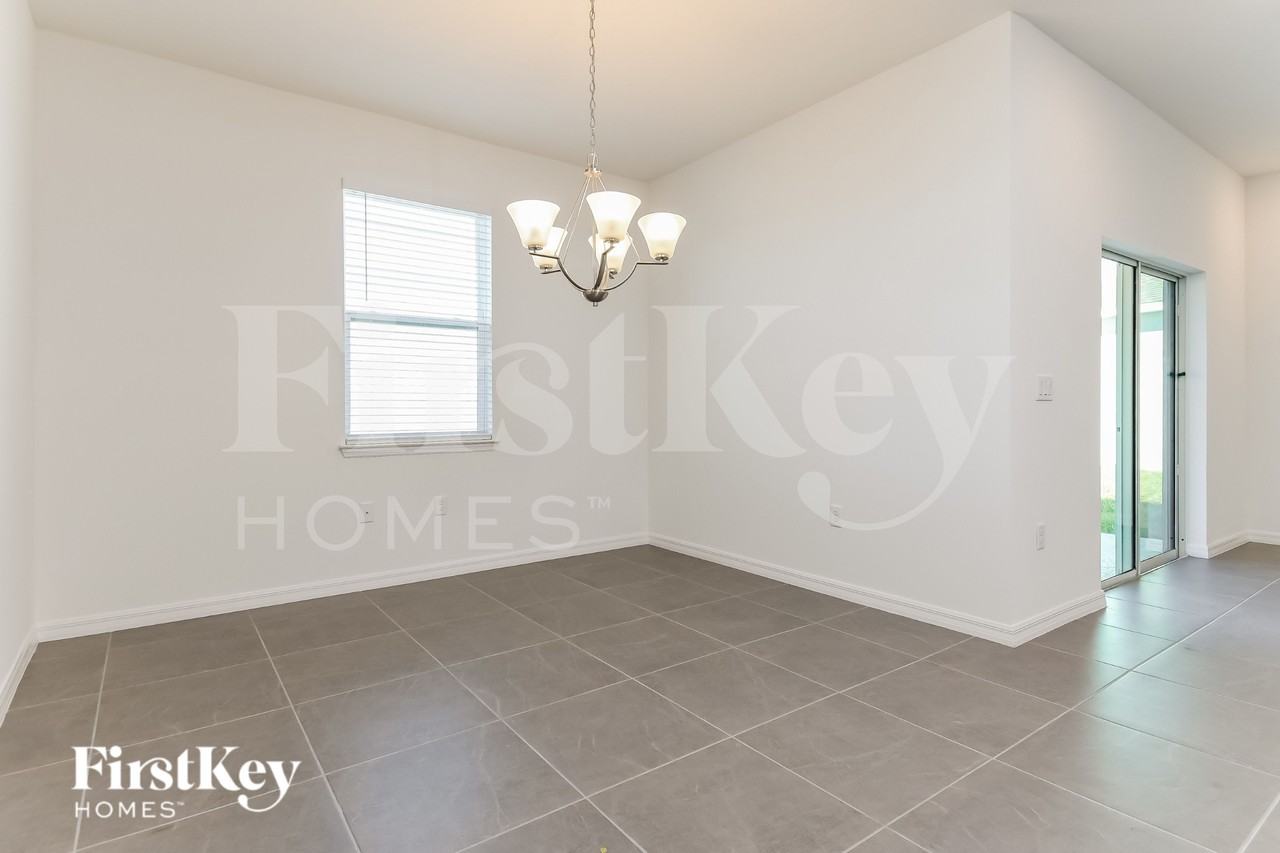 1232 Spokane Pt - Photo 7 of 22