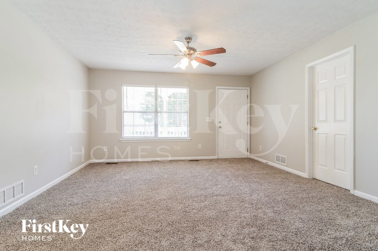 159 Pleasant Way - Photo 3 of 18