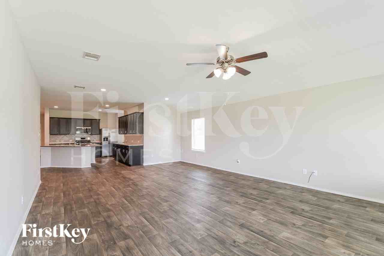 15214 Stulan Burn Dr - Photo 4 of 18