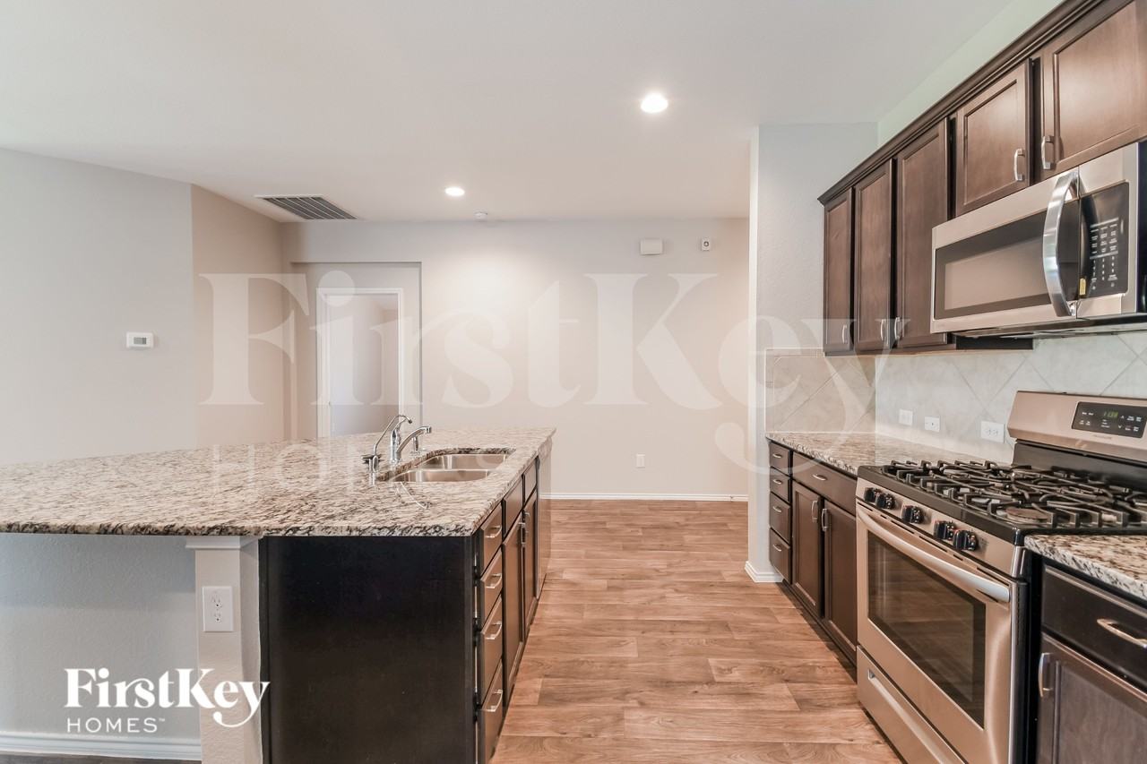 15214 Stulan Burn Dr - Photo 6 of 18