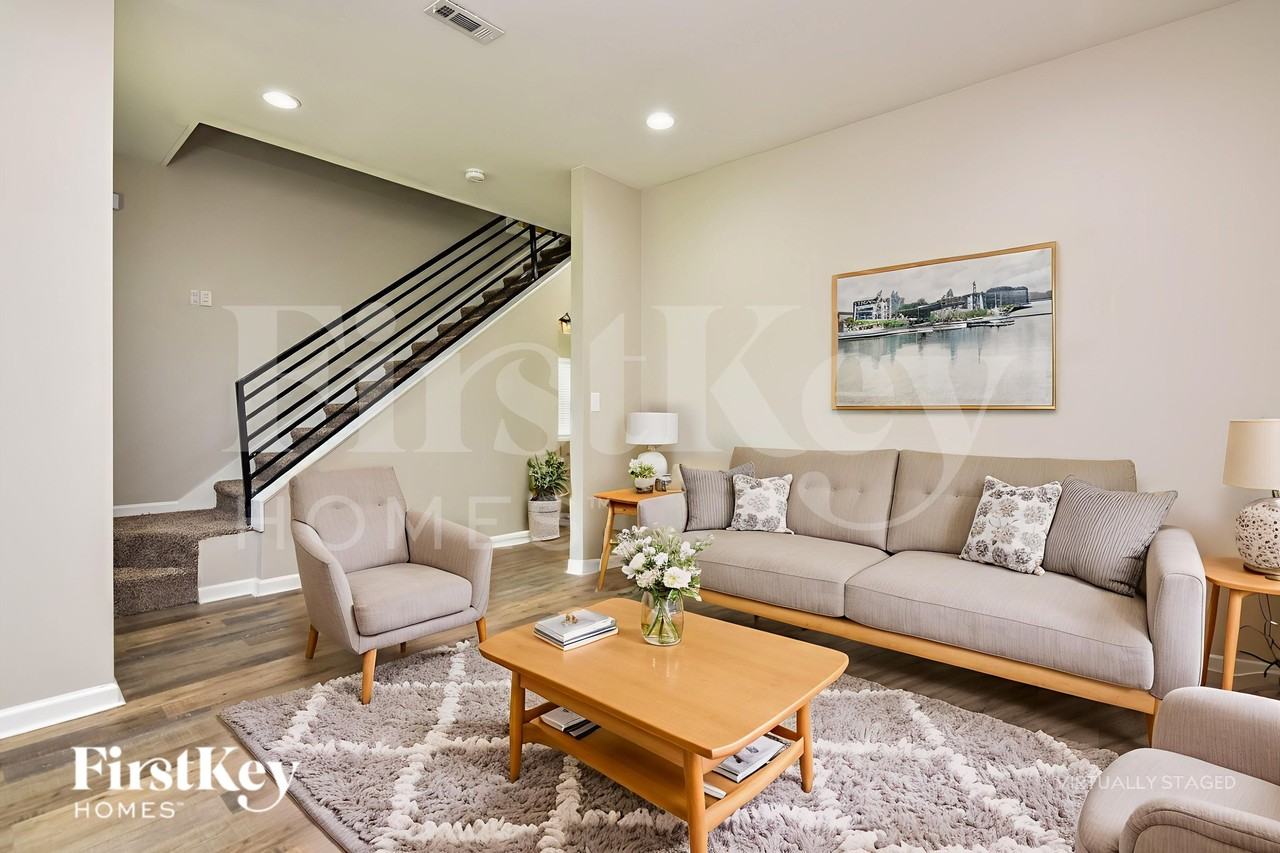 6188 Leverett Dr - Photo 3 of 18