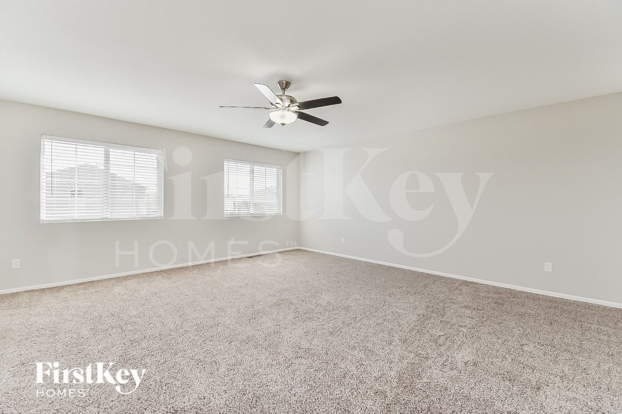 3632 Wild Daisy Dr - Photo 3 of 18