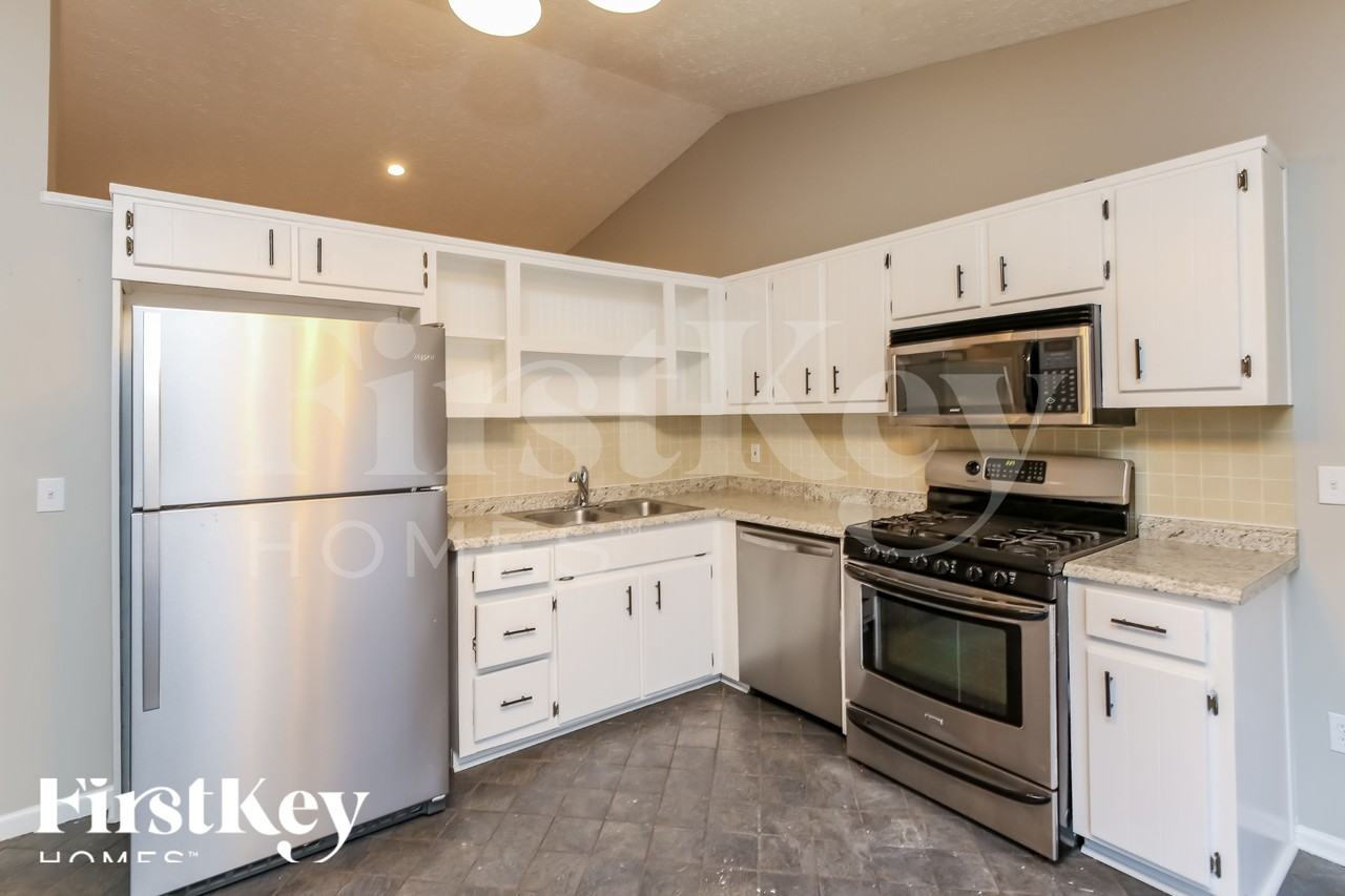 432 Shady Lane Cir - Photo 7 of 18