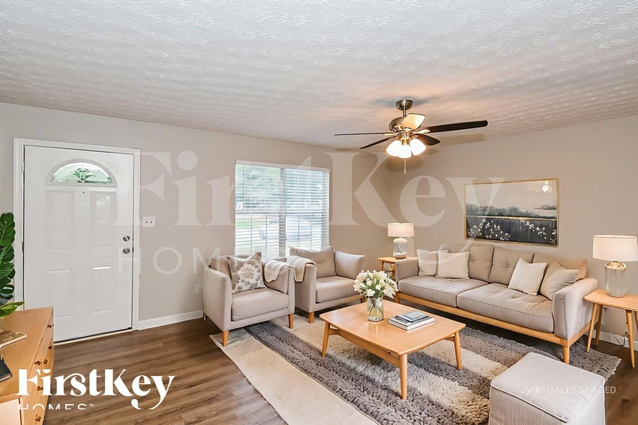 176 Shadow Wood Dr - Photo 4 of 18