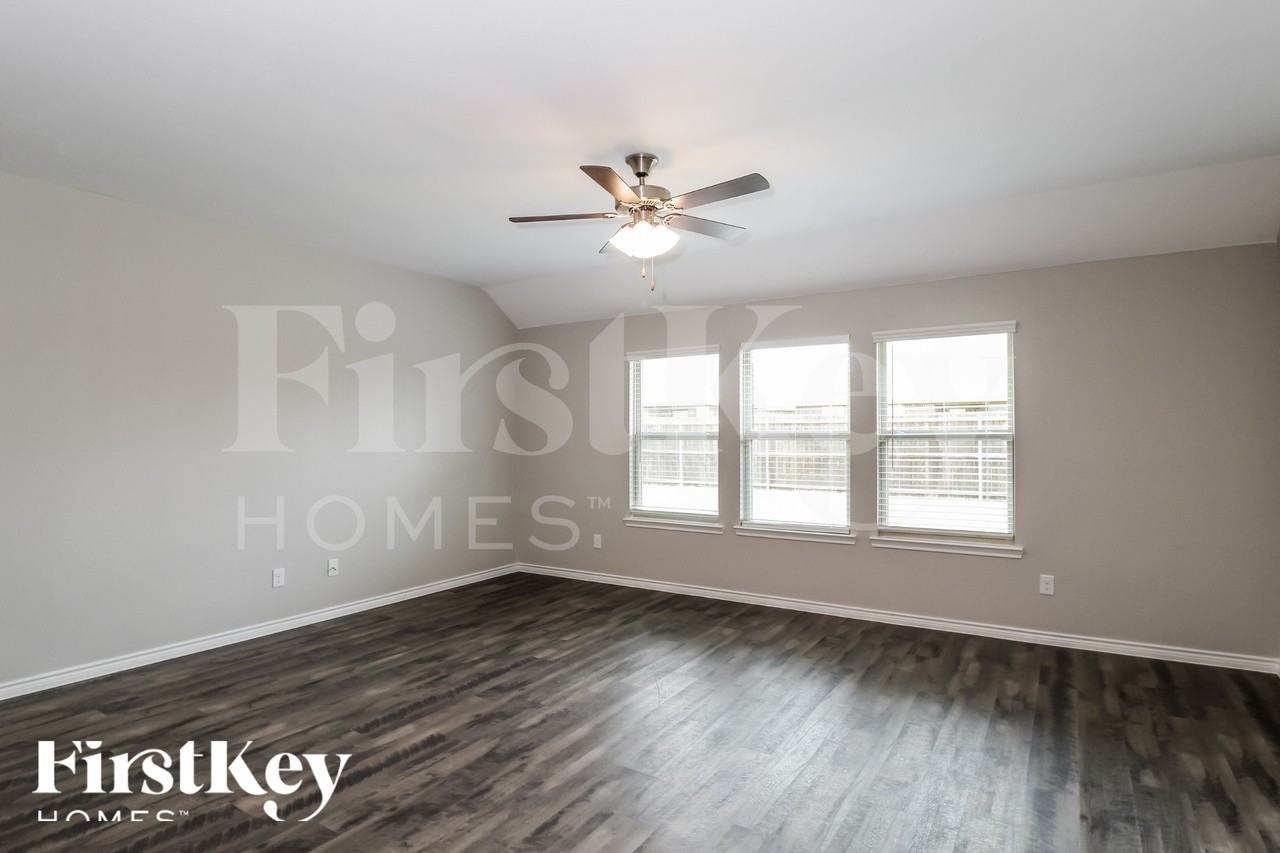 117 Lazy Berry Way - Photo 3 of 18