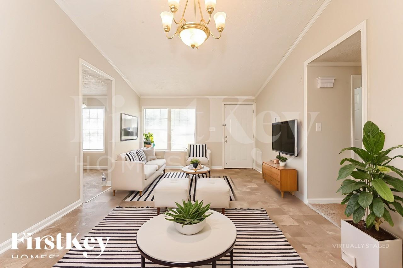 160 Sherwood Loop - Photo 3 of 18